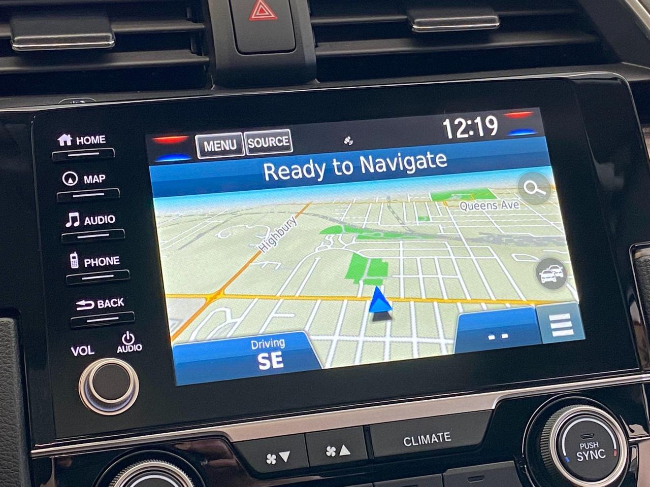 2019 Honda Civic Touring+Leather+Roof+WirelessCharging+CLEAN CARFAX Photo36