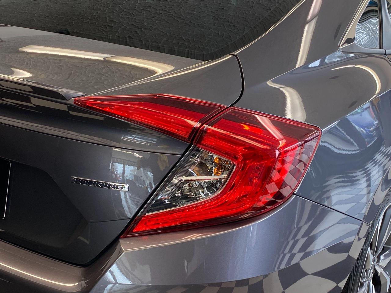 2019 Honda Civic Touring+Leather+Roof+WirelessCharging+CLEAN CARFAX Photo139