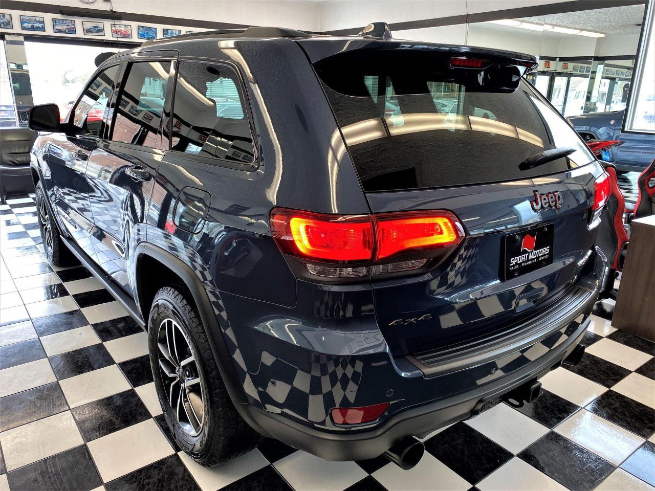 2020 Jeep Grand Cherokee Trailhawk 4x4 5.7L V8+VentedSeats+Roof+CLEANCARFAX - Photo #2