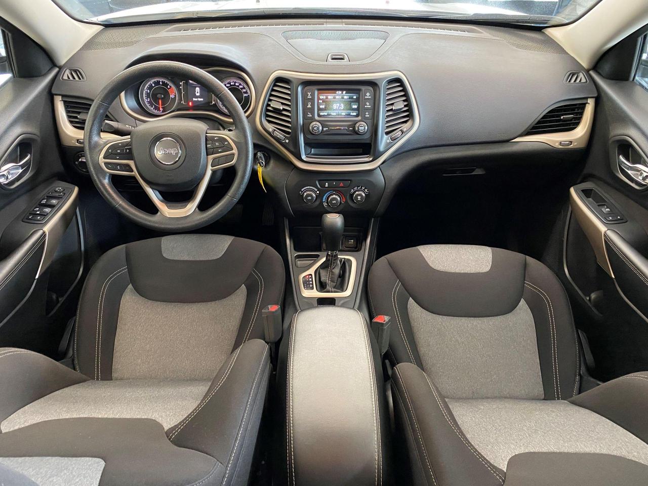 2018 Jeep Cherokee Sport+Camera+Bluetooth+New Tires+CLEAN CARFAX - Photo #8