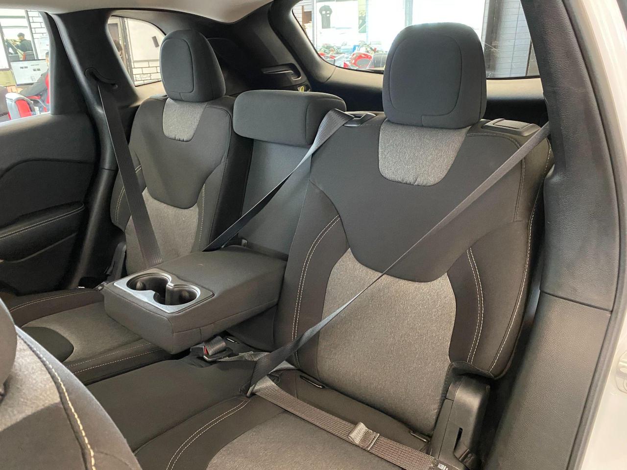 2018 Jeep Cherokee Sport+Camera+Bluetooth+New Tires+CLEAN CARFAX - Photo #23