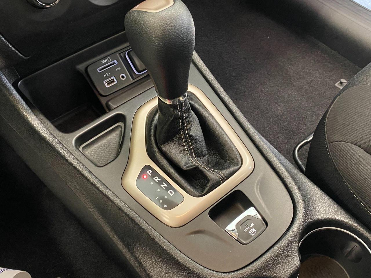 2018 Jeep Cherokee Sport+Camera+Bluetooth+New Tires+CLEAN CARFAX - Photo #34