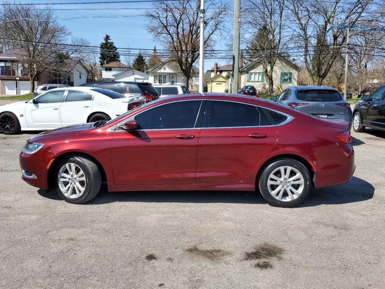 2015 Chrysler 200 Limited Photo