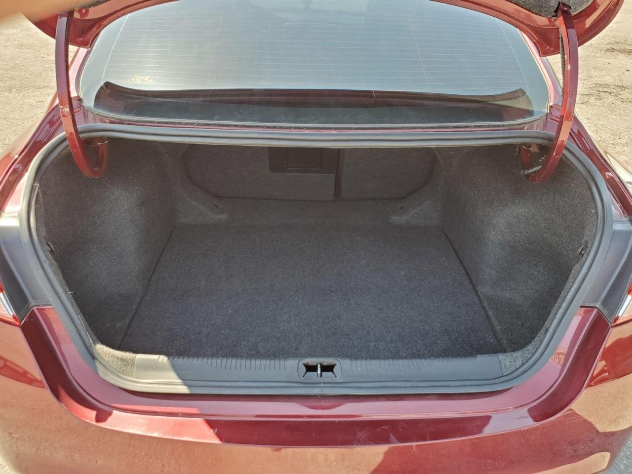 2015 Chrysler 200 Limited Photo