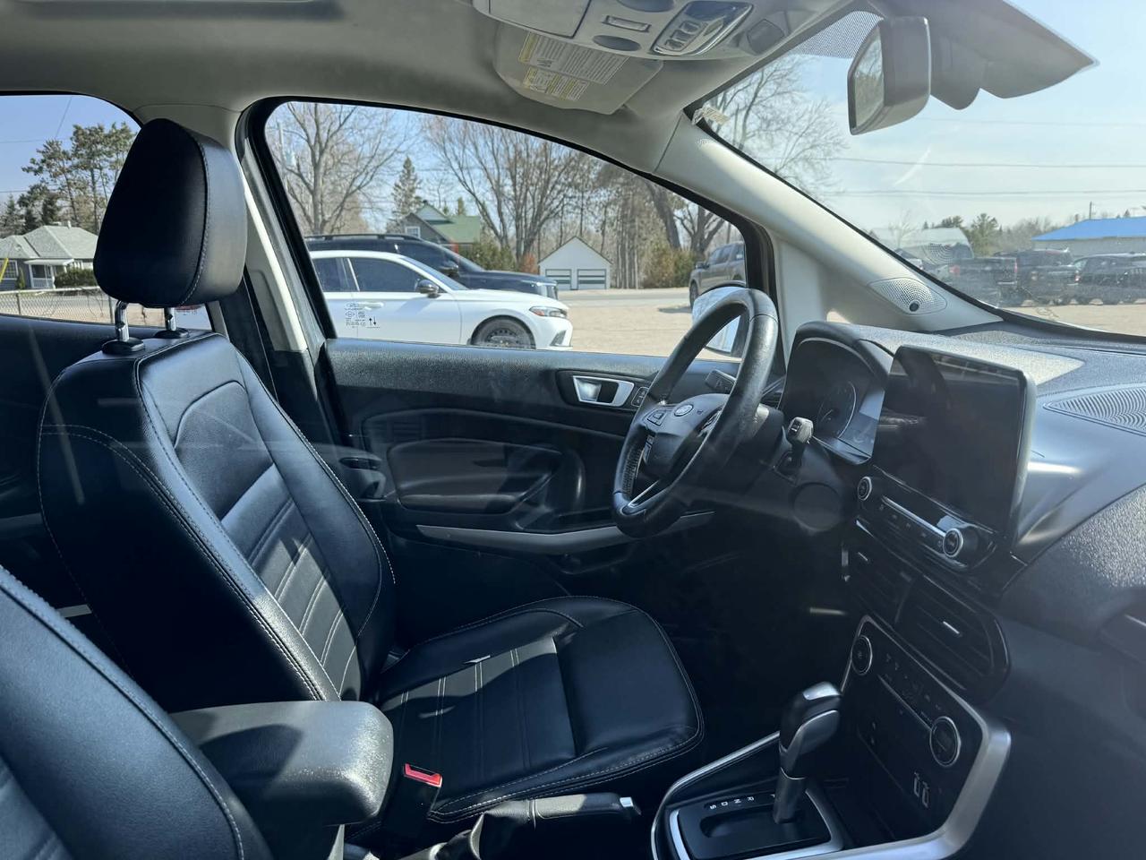 2022 Ford EcoSport 4WD TITANIUM Photo5