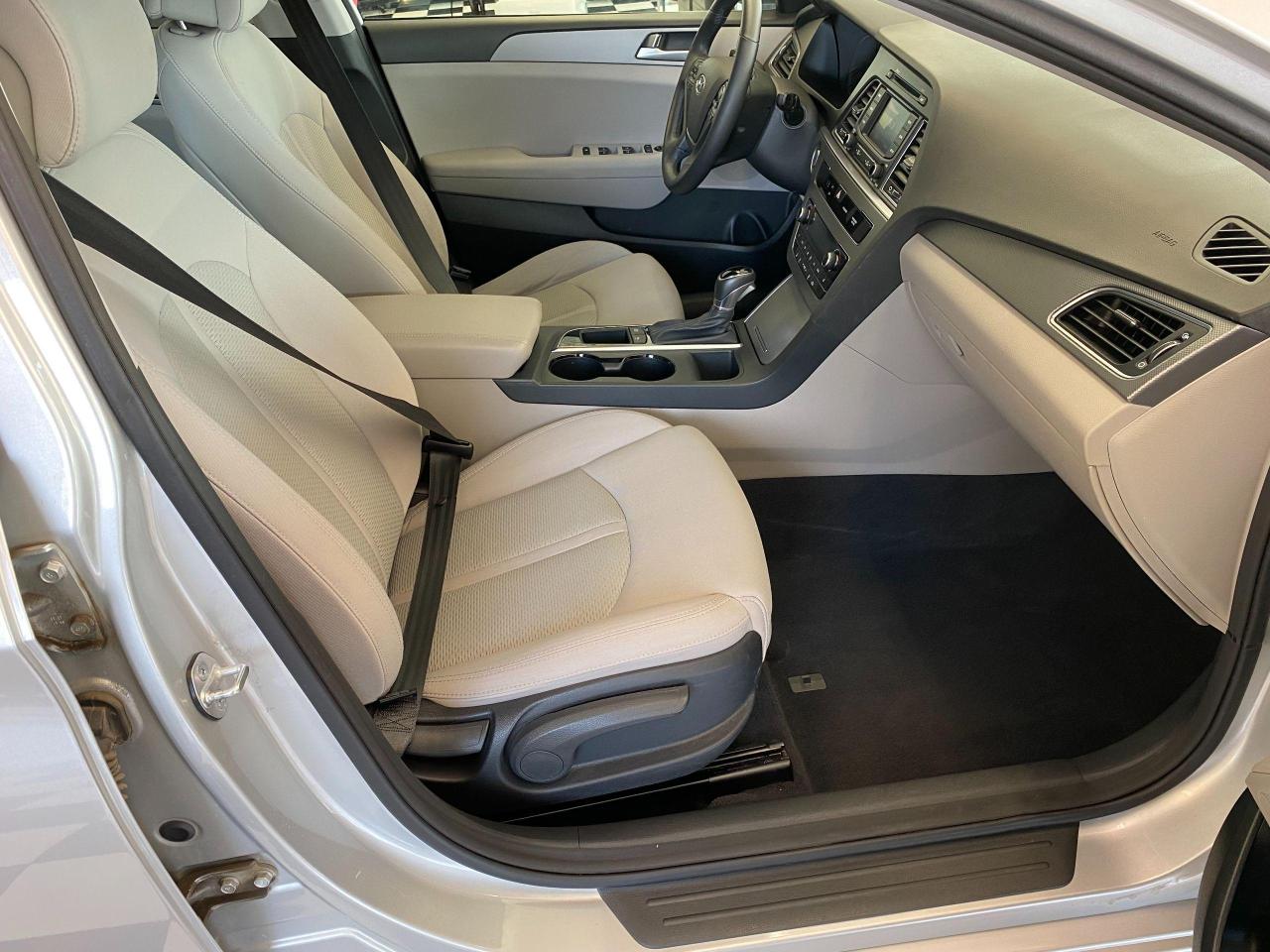 2015 Hyundai Sonata GLS+New Brakes+Heated Seats+Camera+CLEAN CARFAX - Photo #22