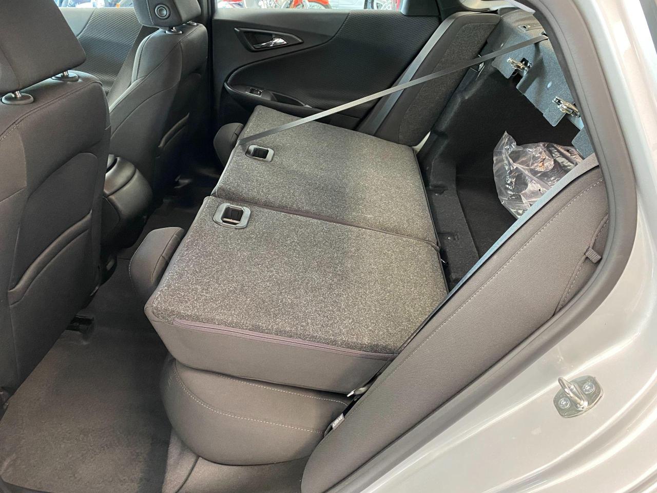 2019 Chevrolet Malibu LS+Apple Play *ONLY 4000 KMs* LIKE NEW+WeatherTECH - Photo #23