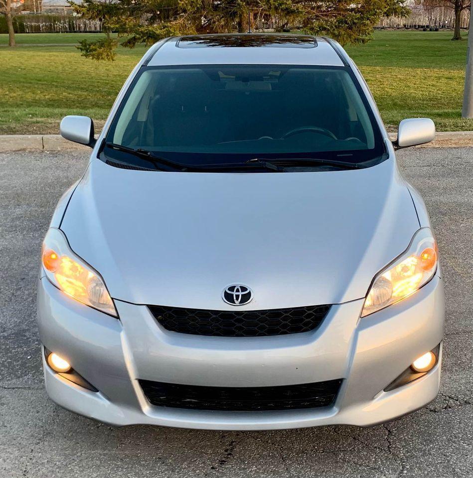 2011 Toyota Matrix XR Photo3