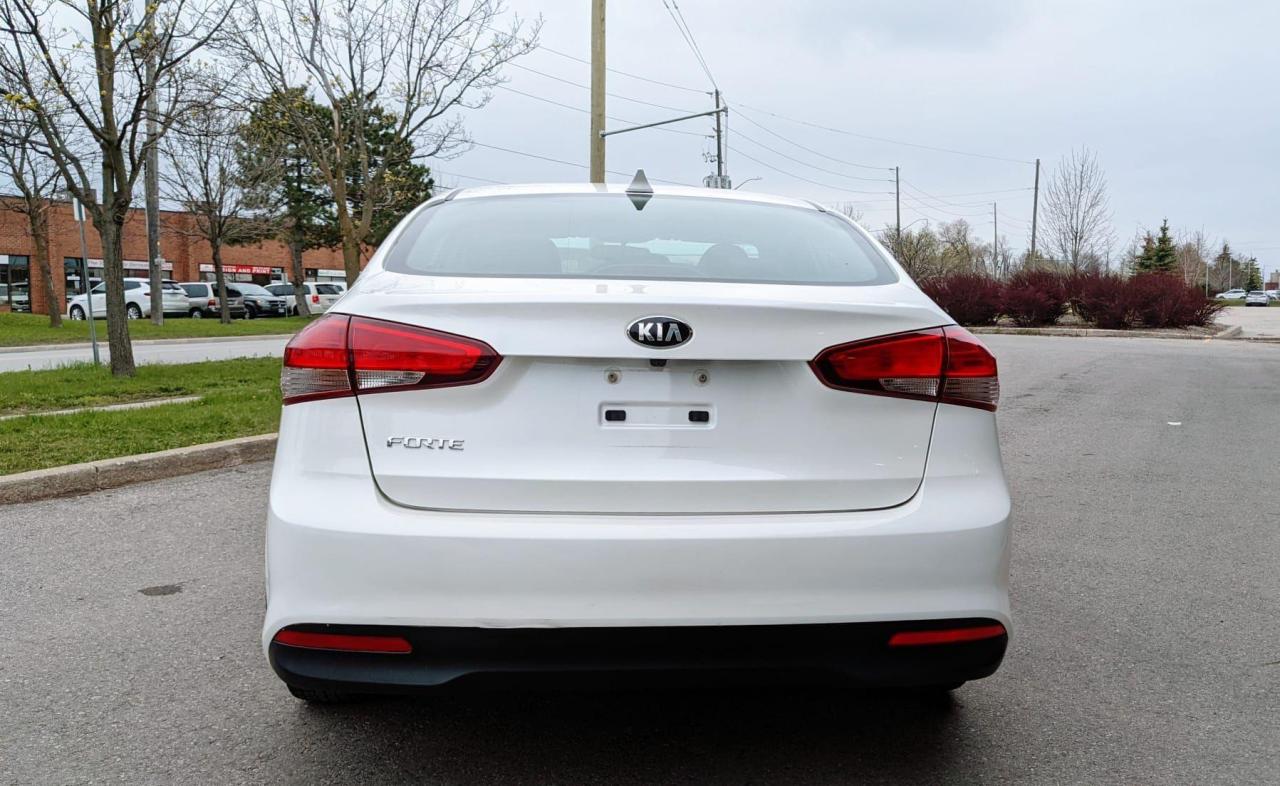 2018 Kia Forte LX+ Photo4
