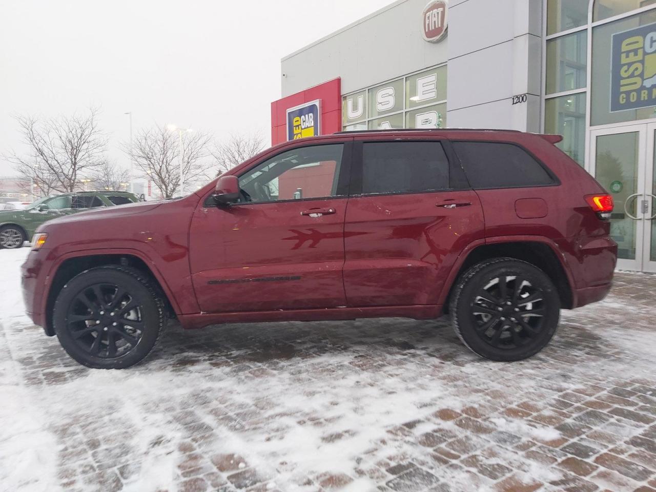 2022 Jeep Grand Cherokee WK Laredo Photo3