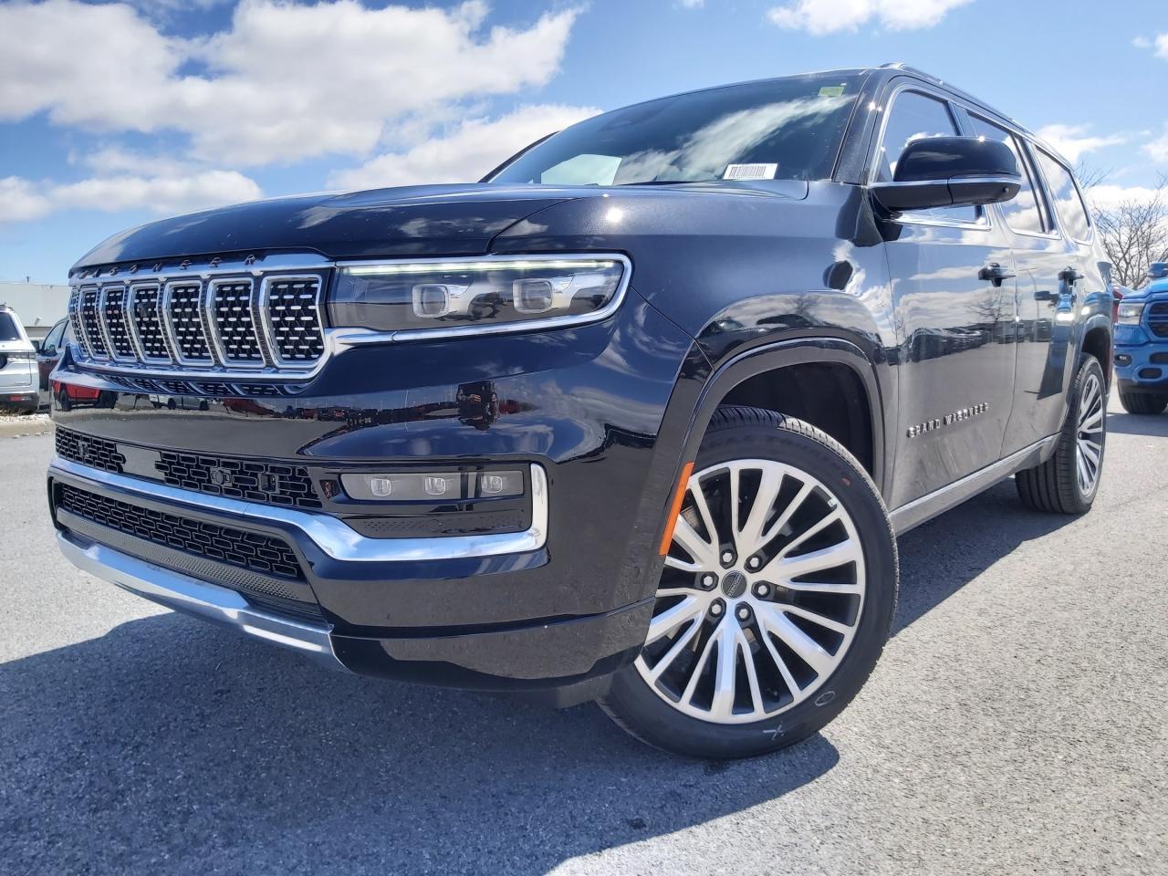 2022 Jeep Grand Wagoneer Series III Photo2