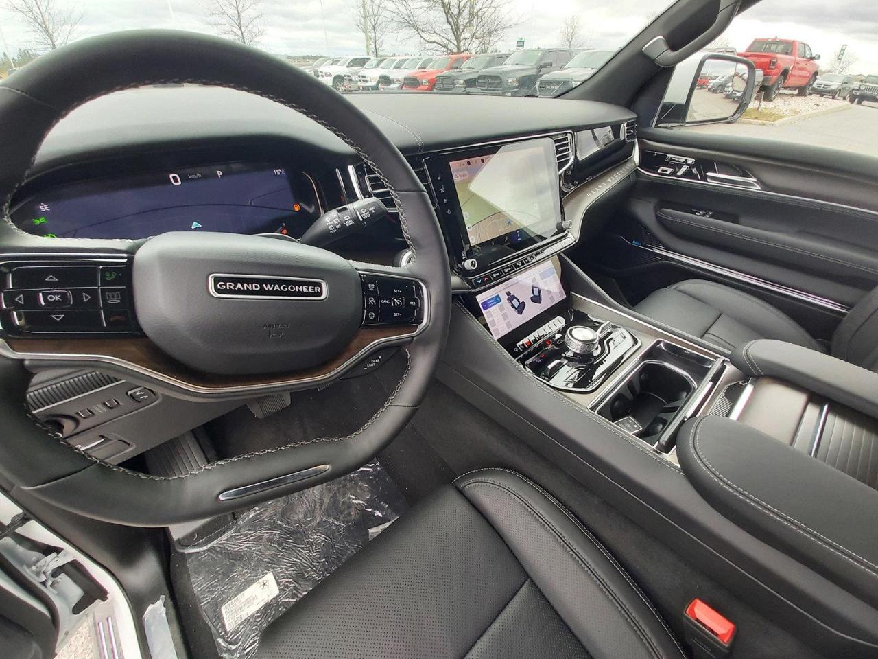 2022 Jeep Grand Wagoneer Series I Photo4