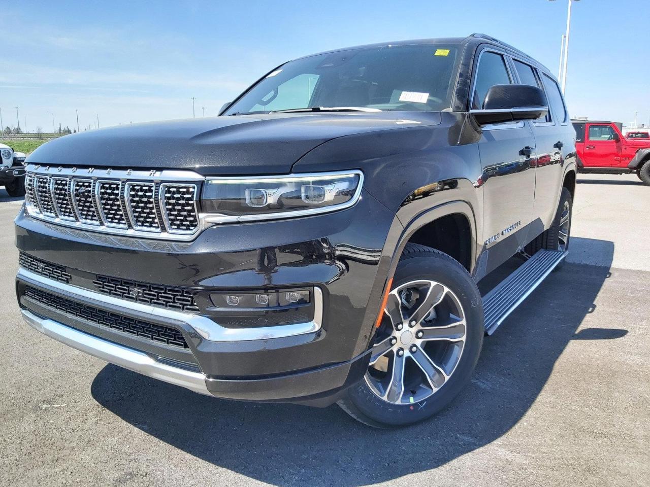 2022 Jeep Grand Wagoneer Series I Photo2