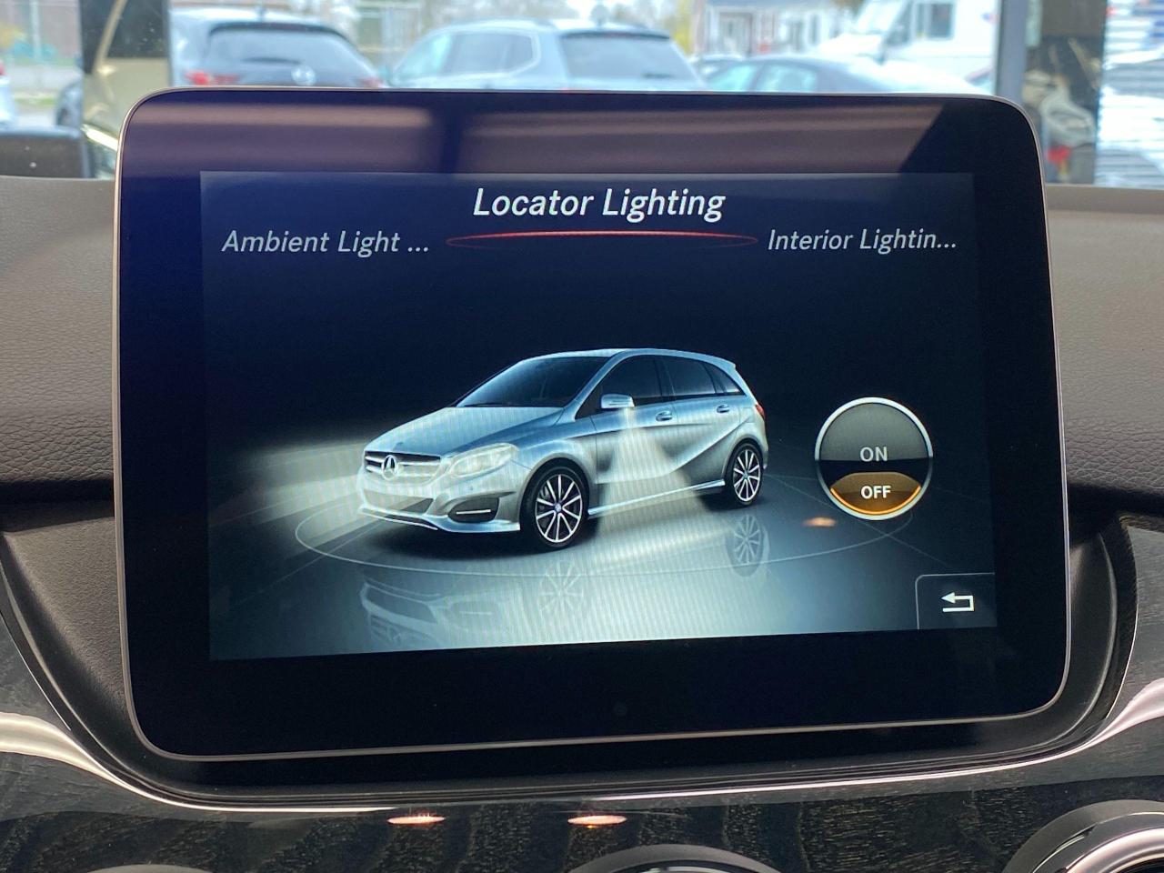 2018 Mercedes-Benz B-Class B250 4MATIC+Xenons+ApplePlay+Roof+GPS+CLEAN CARFAX Photo111