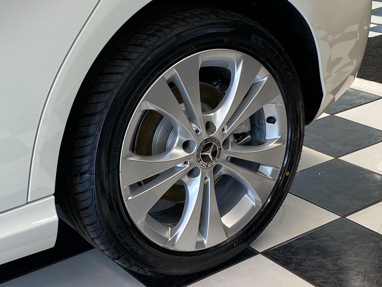 2018 Mercedes-Benz B-Class B250 4MATIC+Xenons+ApplePlay+Roof+GPS+CLEAN CARFAX - Photo #62