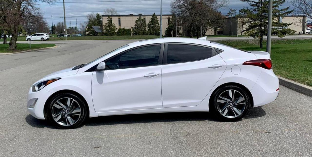 2016 Hyundai Elantra GLS Photo4