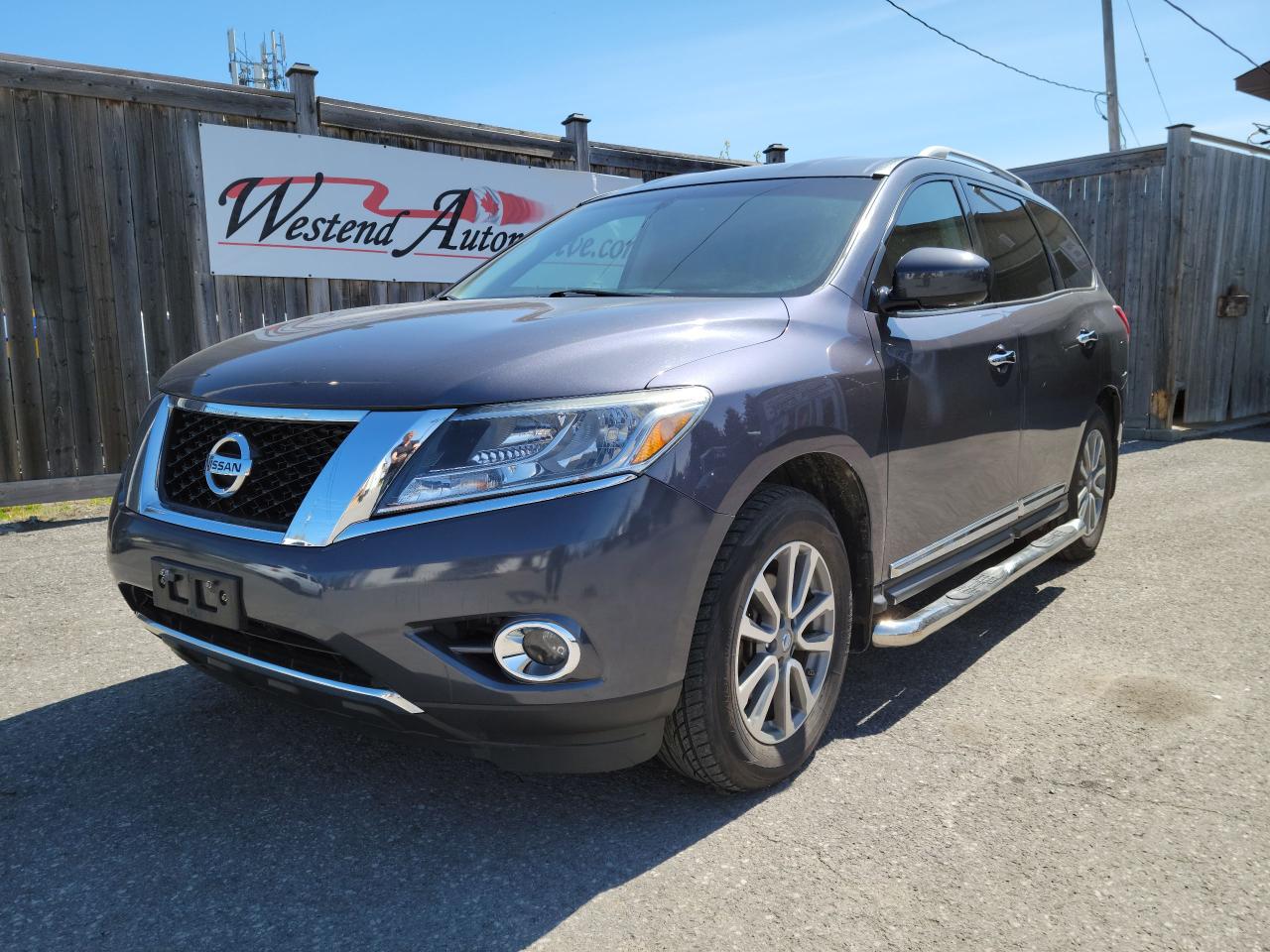 2014 Nissan Pathfinder SL , Only 76000 Kms , 7 Passenger - Photo #1