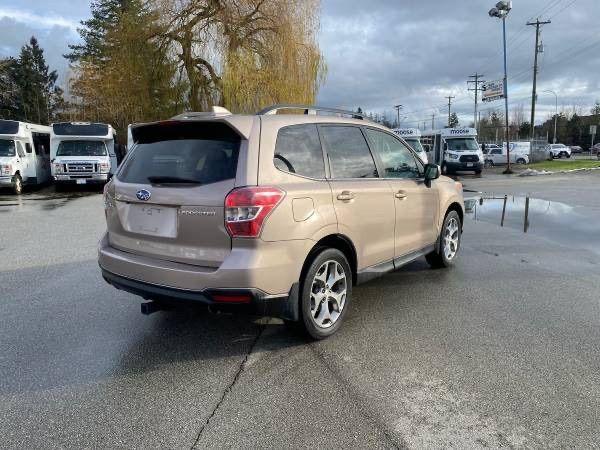 2016 Subaru Forester i Limited w/Tech Pkg - Photo #5