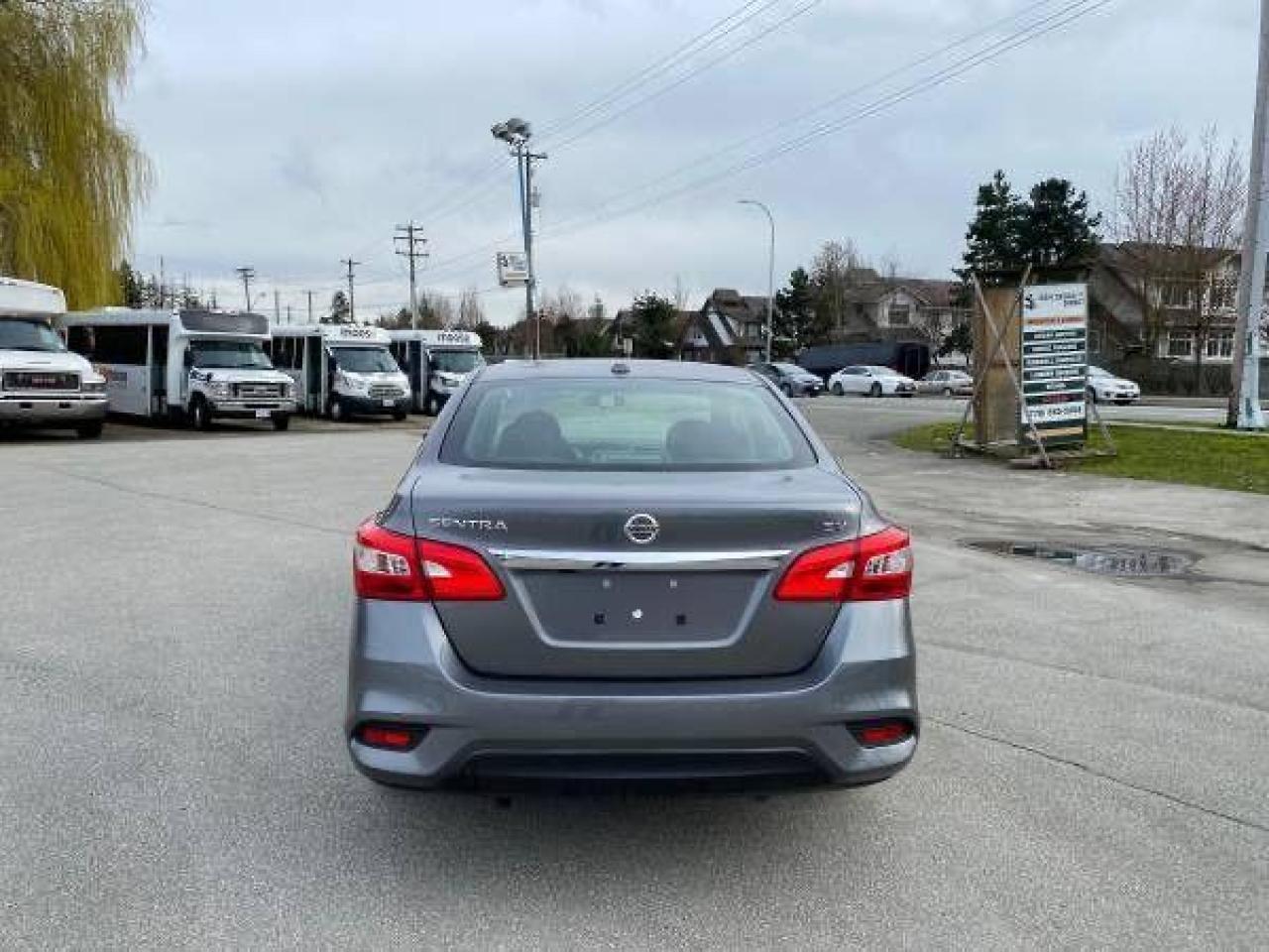 2018 Nissan Sentra SV - Photo #9