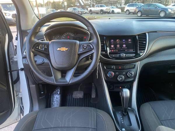 2020 Chevrolet Trax LT - Photo #13