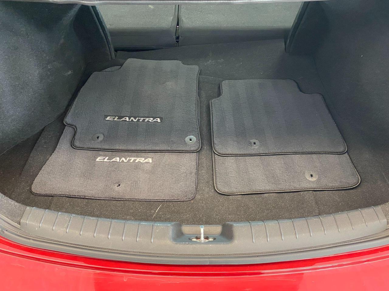 2017 Hyundai Elantra GL+ApplePlay+Blind Spot+Camera+CLEAN CARFAX - Photo #25