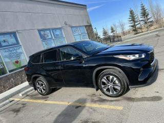 Used 2020 Toyota Highlander XLE for sale in Edmonton, AB
