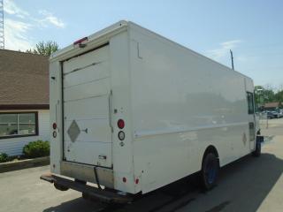 2011 Ford F-59 Commercial Stripped Chassis STEP VAN 18 FT - Photo #11