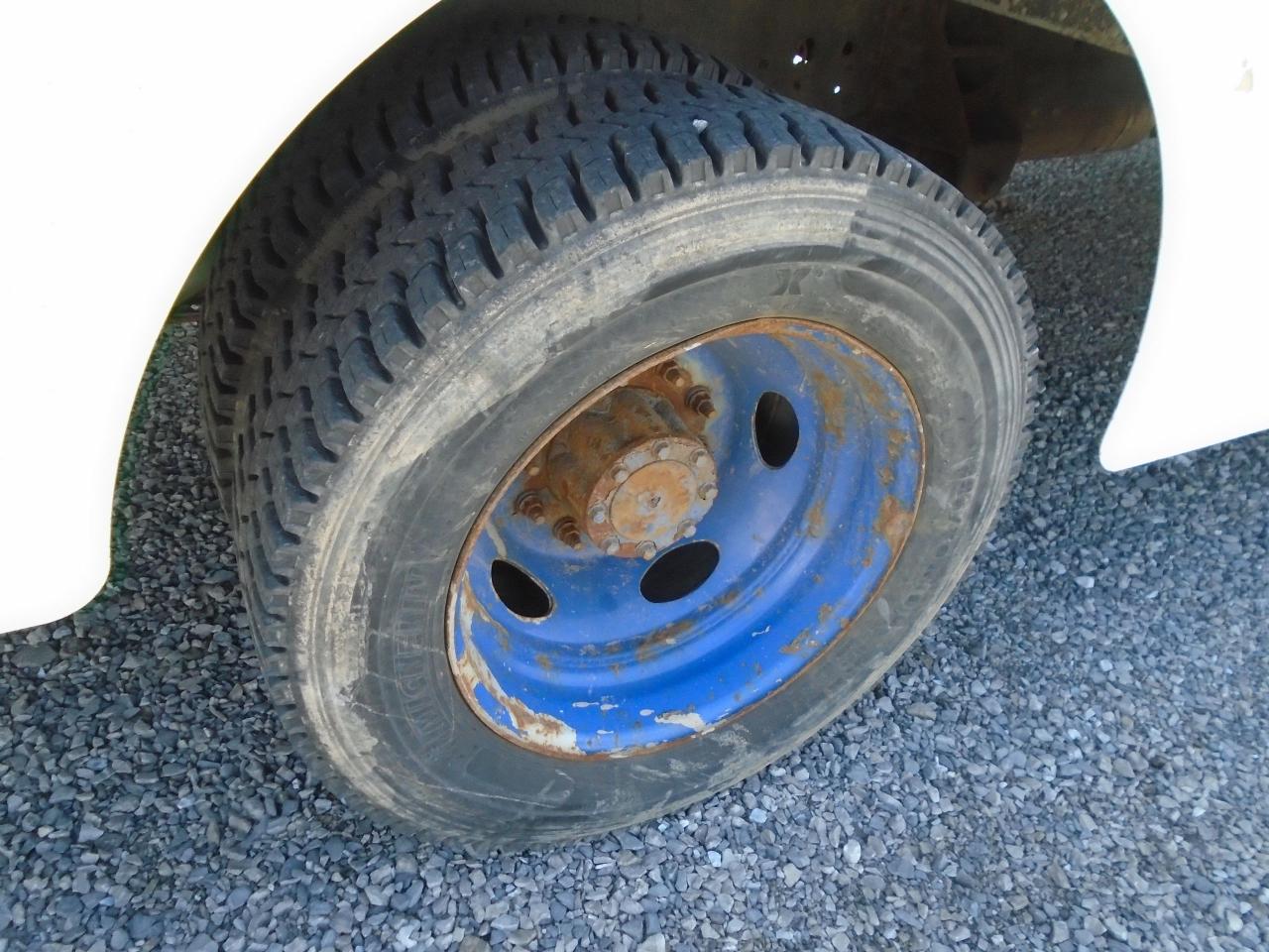 2011 Ford F-59 Commercial Stripped Chassis STEP VAN 18 FT - Photo #17