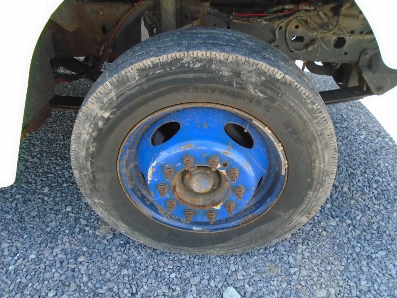 2011 Ford F-59 Commercial Stripped Chassis STEP VAN 18 FT - Photo #21