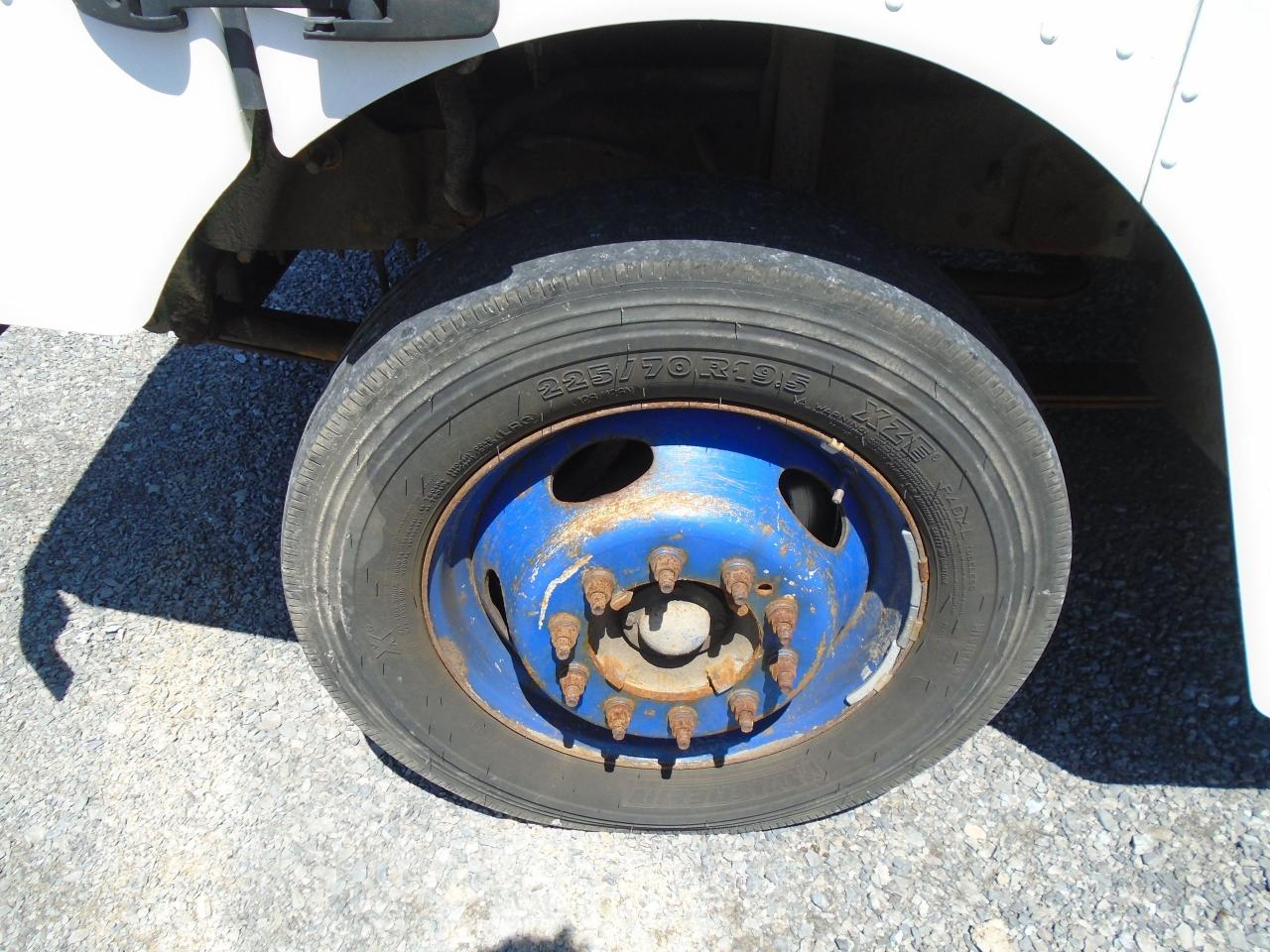 2011 Ford F-59 Commercial Stripped Chassis STEP VAN 18 FT - Photo #19
