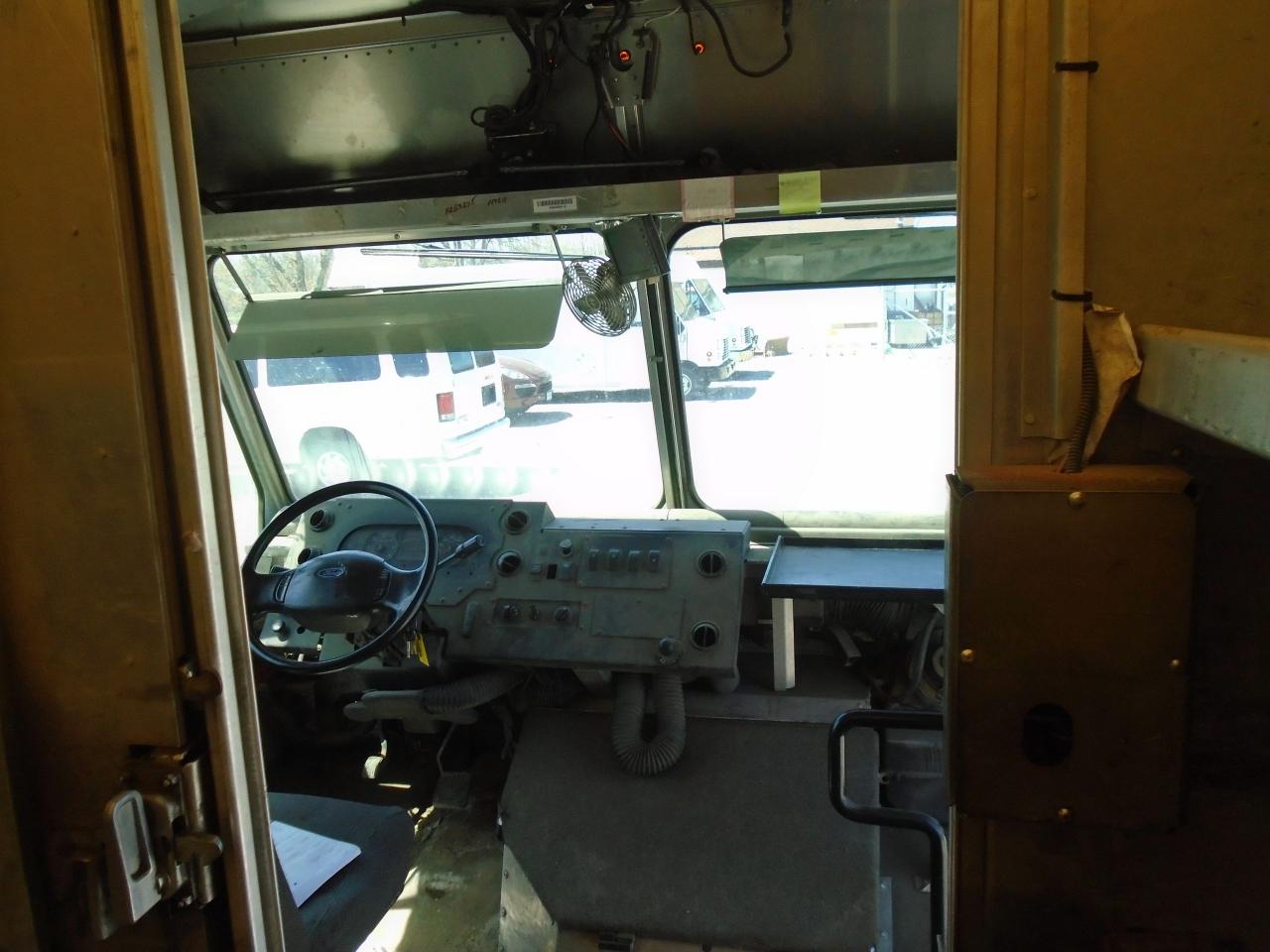 2011 Ford F-59 Commercial Stripped Chassis STEP VAN 18 FT - Photo #37