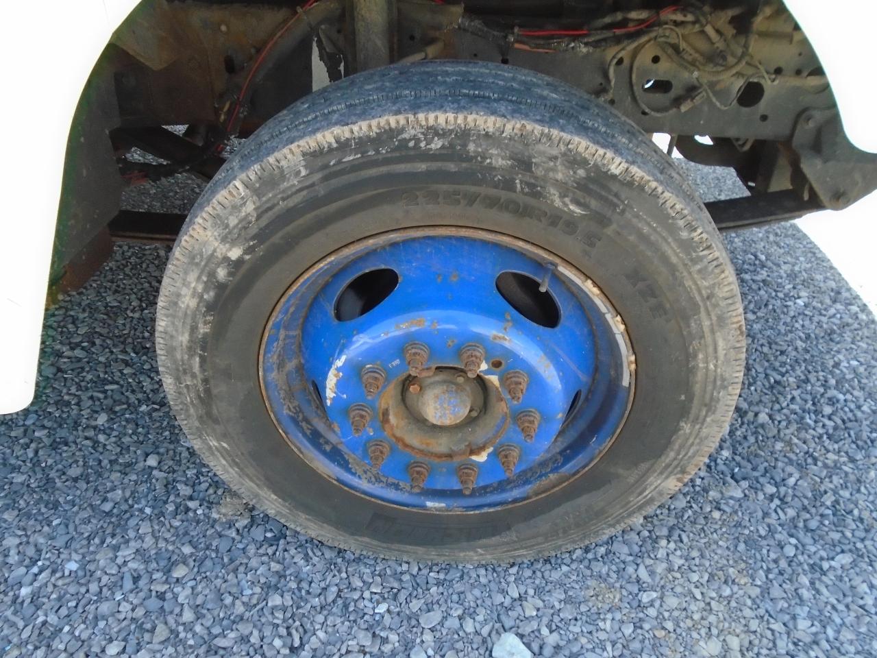 2011 Ford F-59 Commercial Stripped Chassis STEP VAN 18 FT - Photo #20