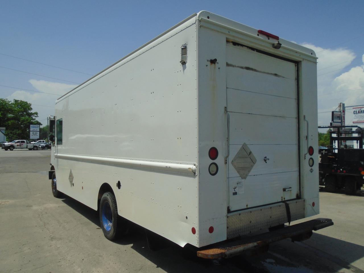 2011 Ford Super Duty F-59 Stripped Chassis STEP VAN 18 FT Photo