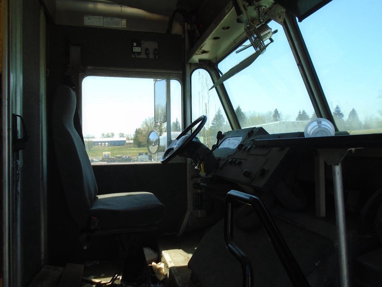 2011 Ford Super Duty F-59 Stripped Chassis STEP VAN 18 FT Photo