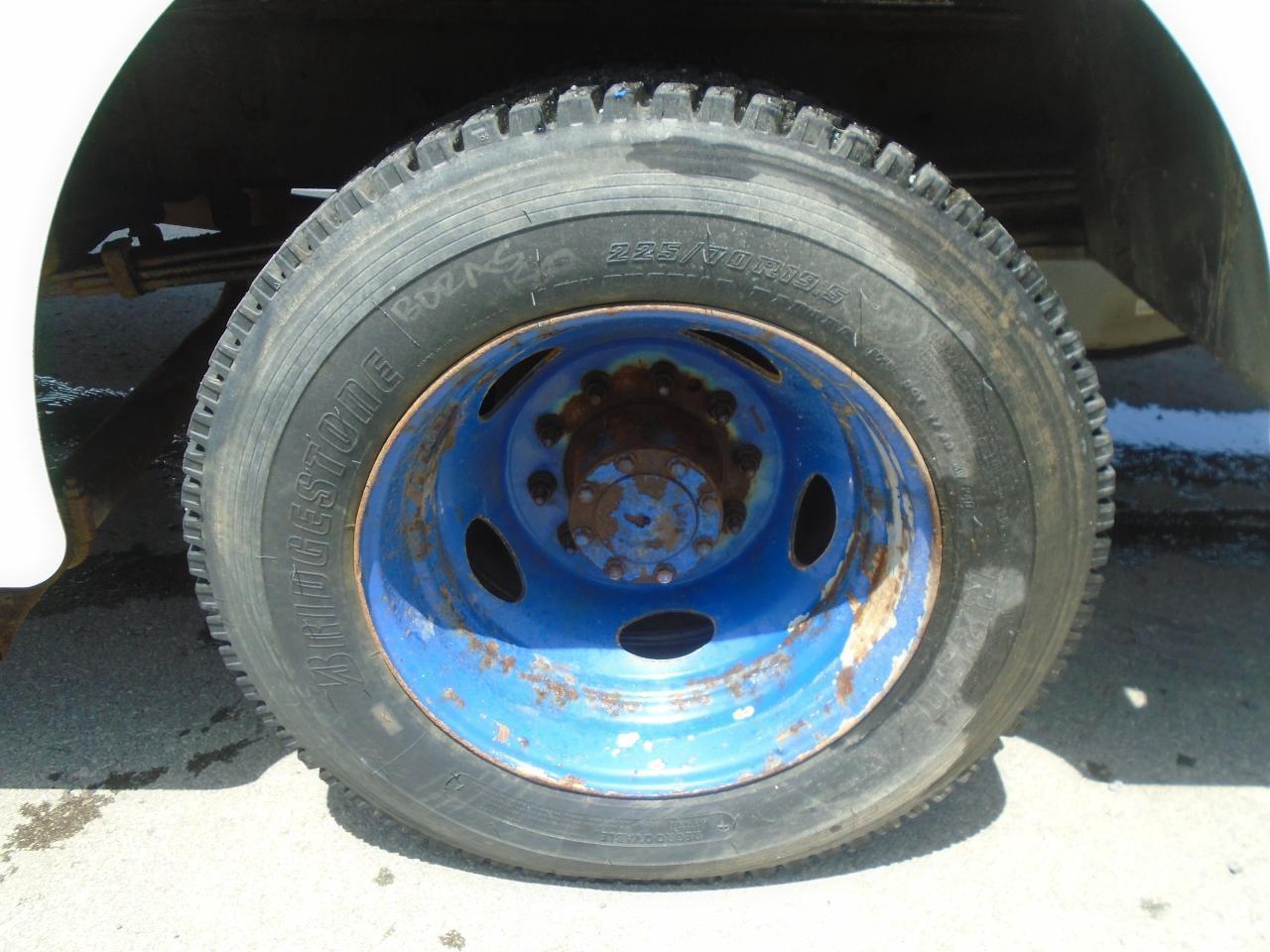 2011 Ford Super Duty F-59 Stripped Chassis STEP VAN 18 FT Photo