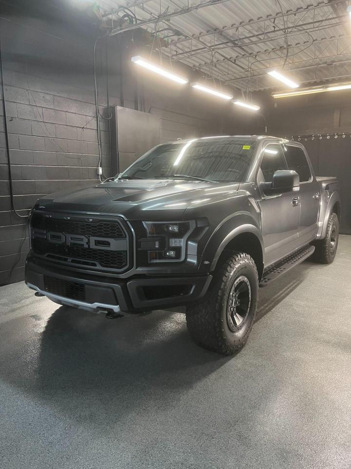 2018 Ford F-150 Raptor / Clean CarFax / Loaded - Photo #1