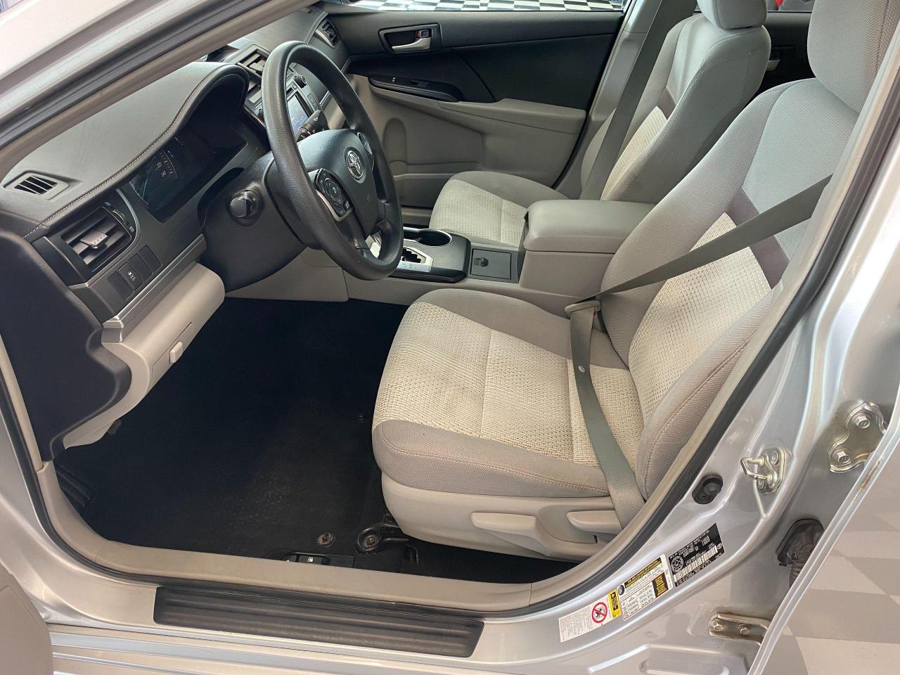 2014 Toyota Camry LE+Camera+Bluetooth+Rust Proofed+CLEAN CARFAX Photo84