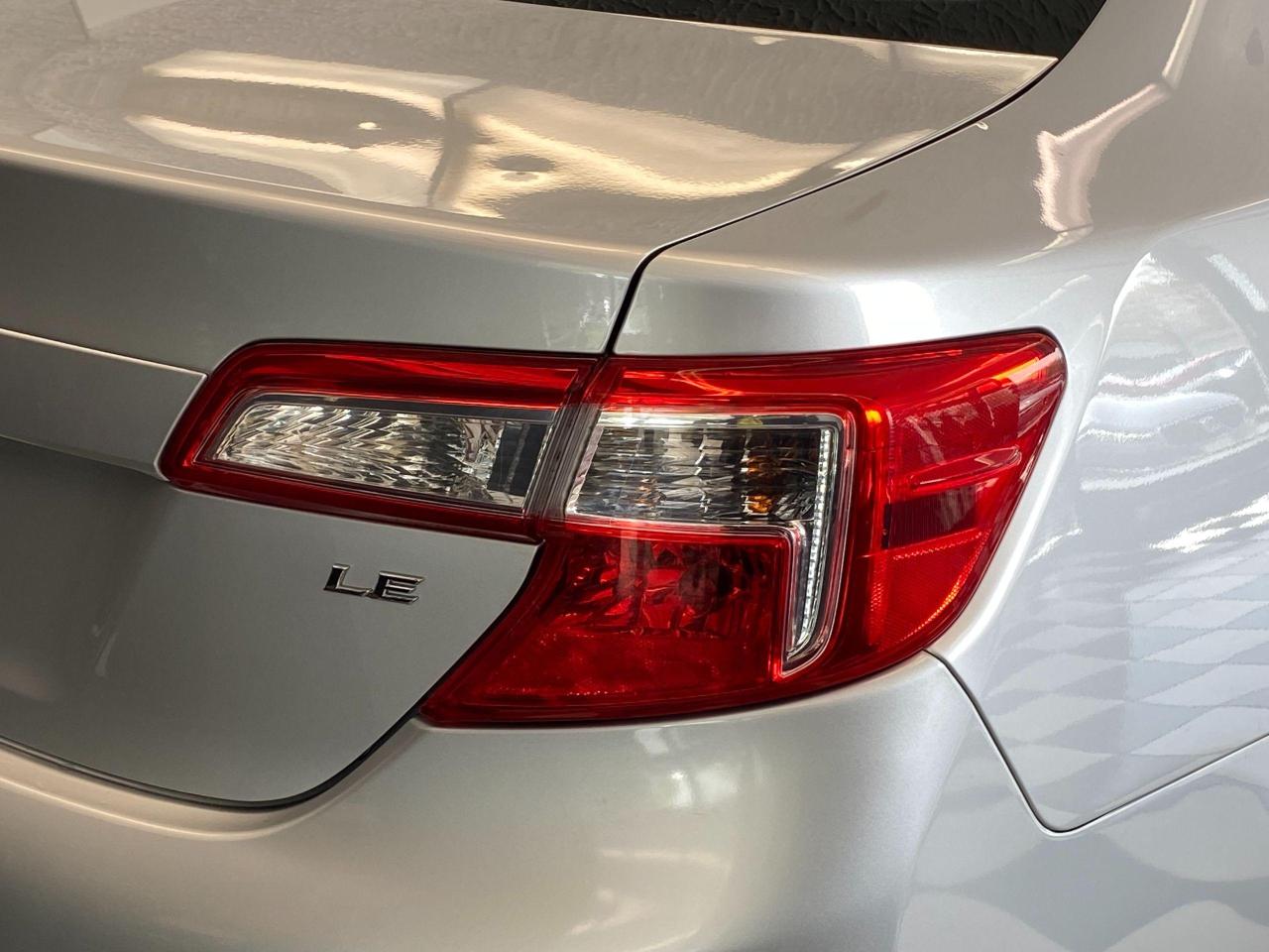 2014 Toyota Camry LE+Camera+Bluetooth+Rust Proofed+CLEAN CARFAX - Photo #64