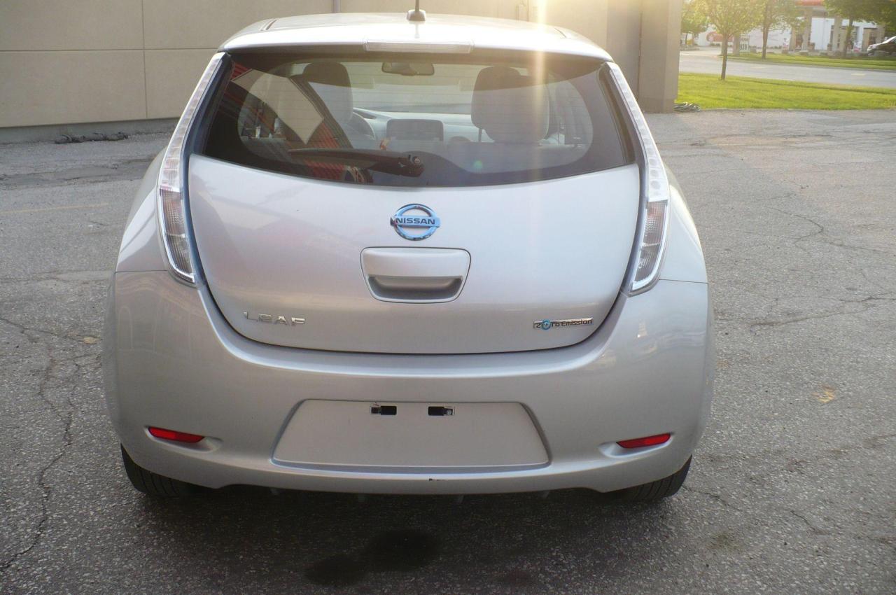 2012 Nissan Leaf SV  LOW KM Photo3