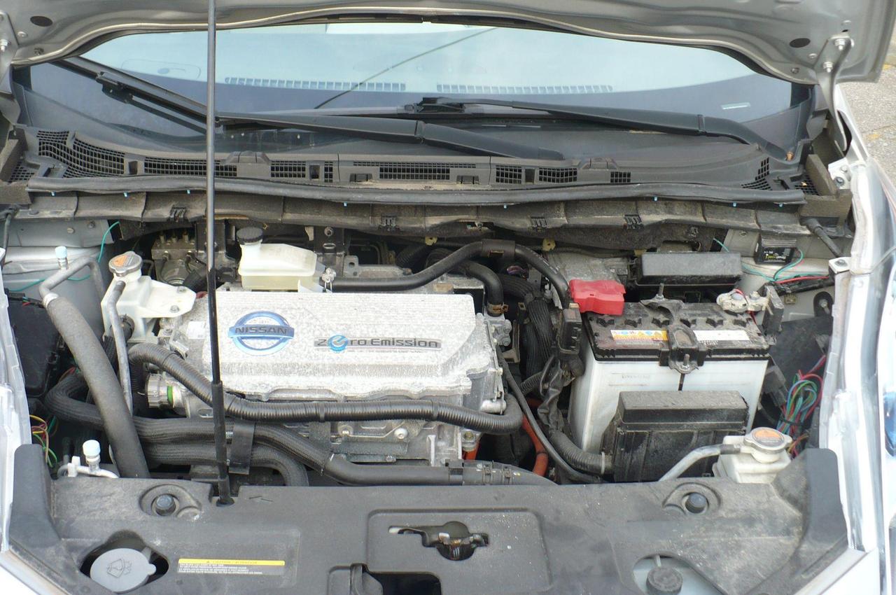 2012 Nissan Leaf SV  LOW KM Photo