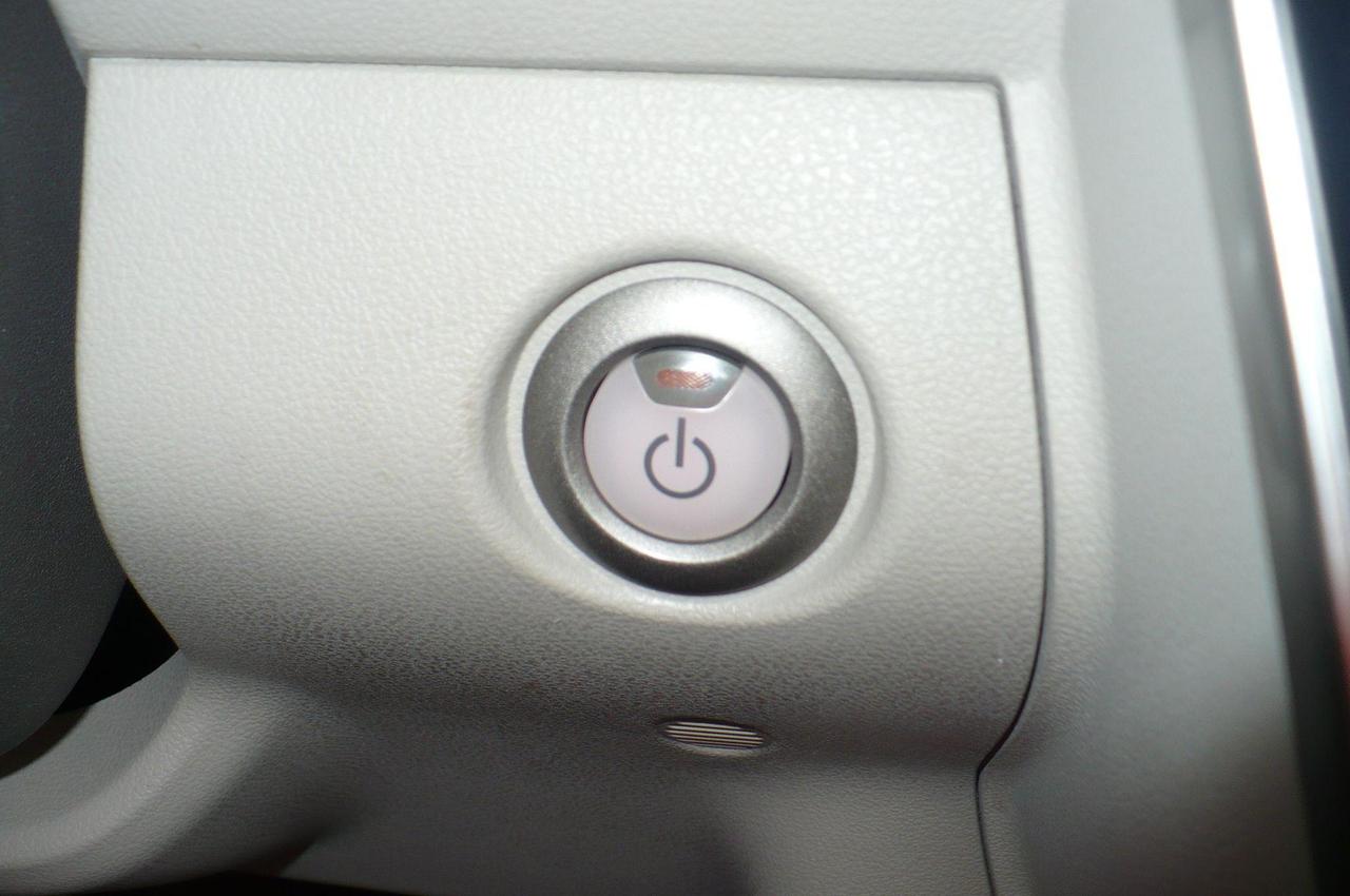 2012 Nissan Leaf SV  LOW KM Photo