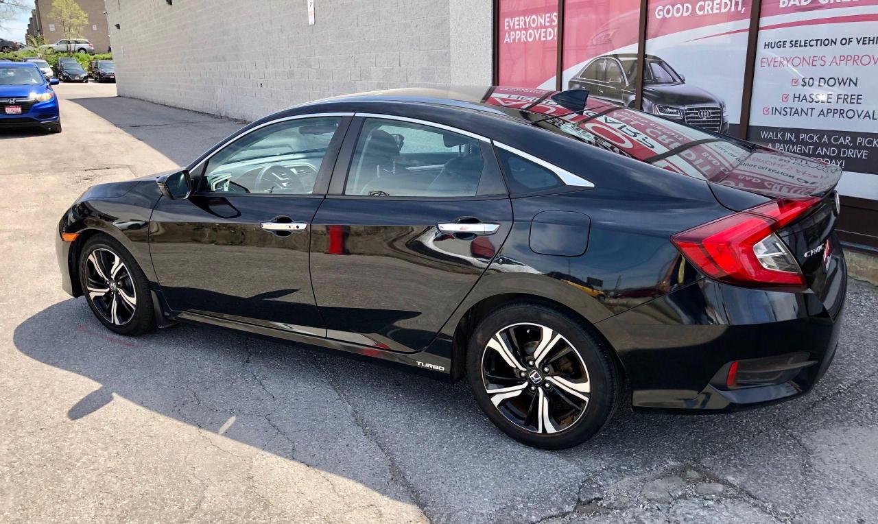2017 Honda Civic TOURING-ALL CREDIT ACCEPTED Photo4