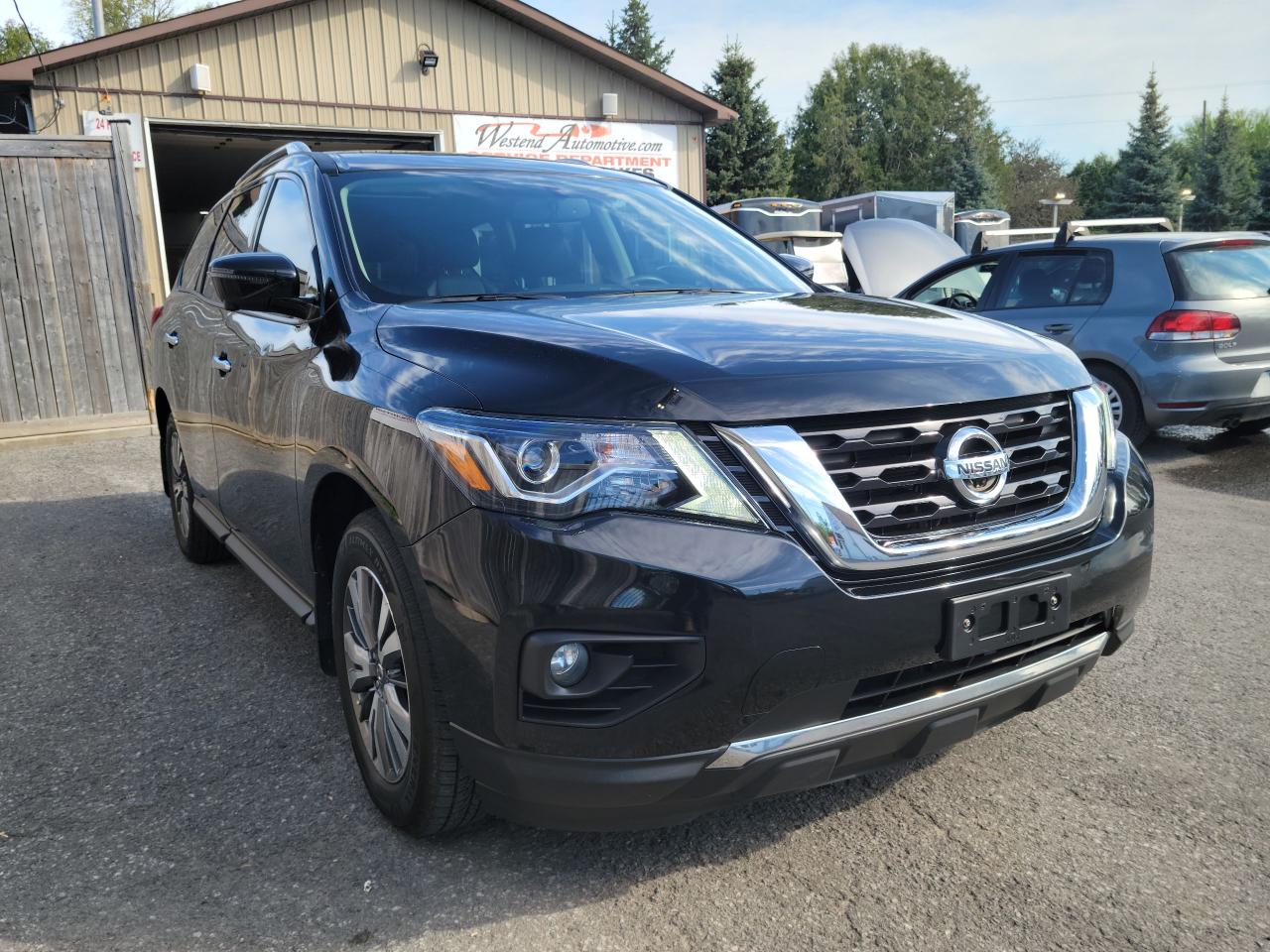 2019 Nissan Pathfinder SL PREMIUM ,  7 Passenger, Leather , Nav , AWD - Photo #5