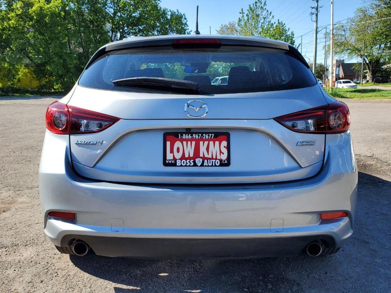 2017 Mazda MAZDA3 GS SPORT Photo3