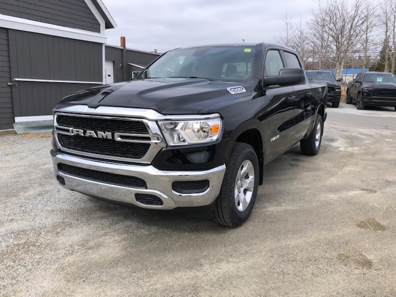 2022 RAM 1500 Tradesman 4x4 Crew Cab 5'7" Box Photo1