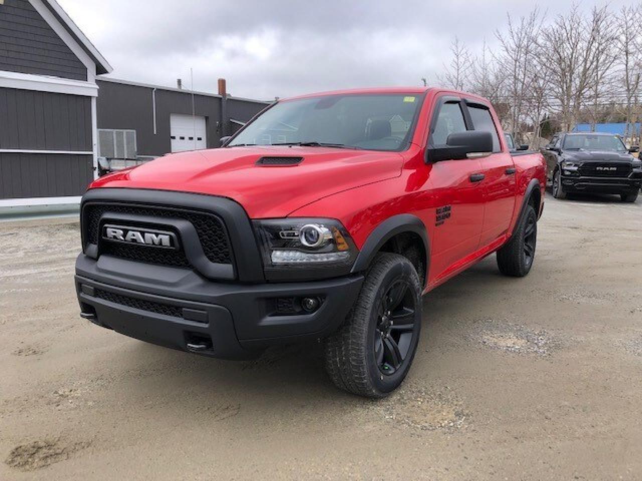 2022 RAM 1500 Classic WARLOCK 4X4 CREW CAB 5'7" BOX Photo17
