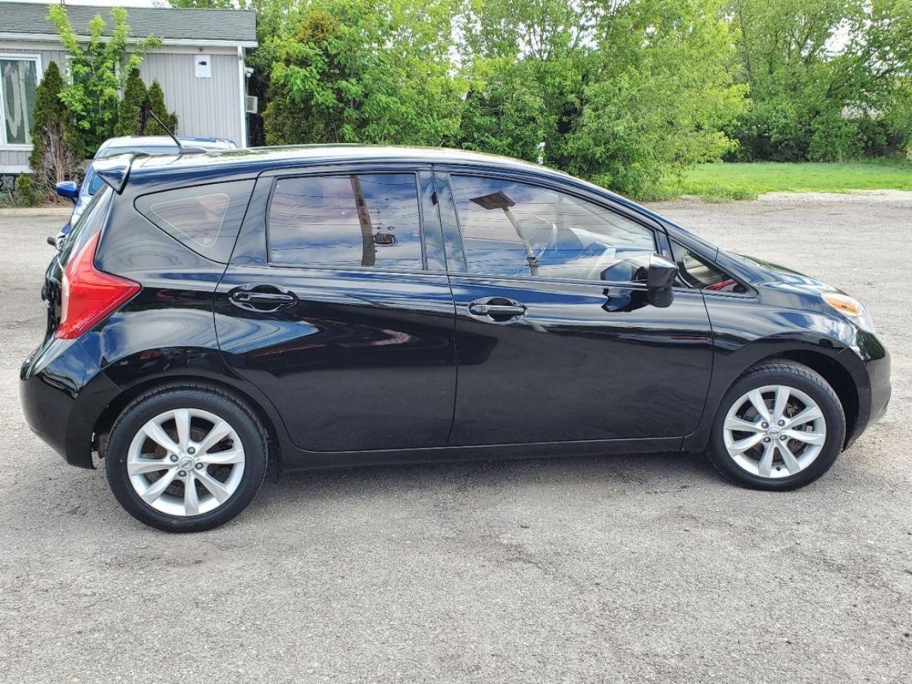 2015 Nissan Versa Note 1.6 SV Photo