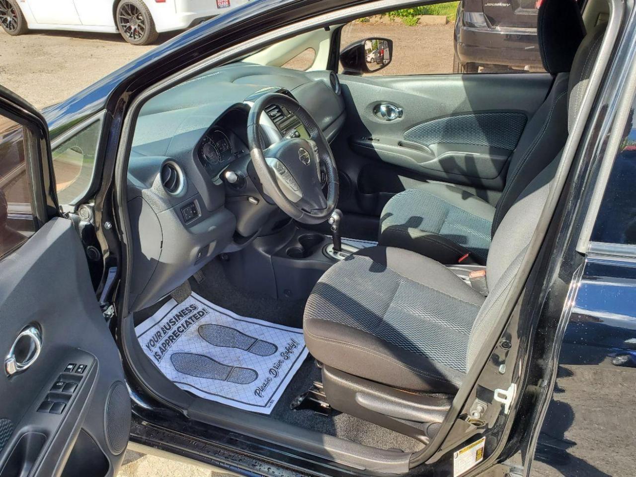 2015 Nissan Versa Note 1.6 SV Photo