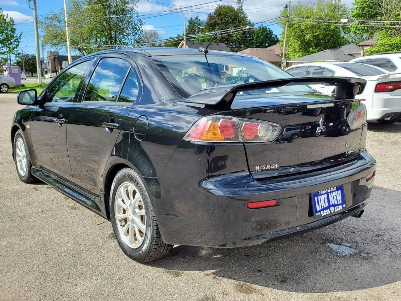 2011 Mitsubishi Lancer ES Photo2