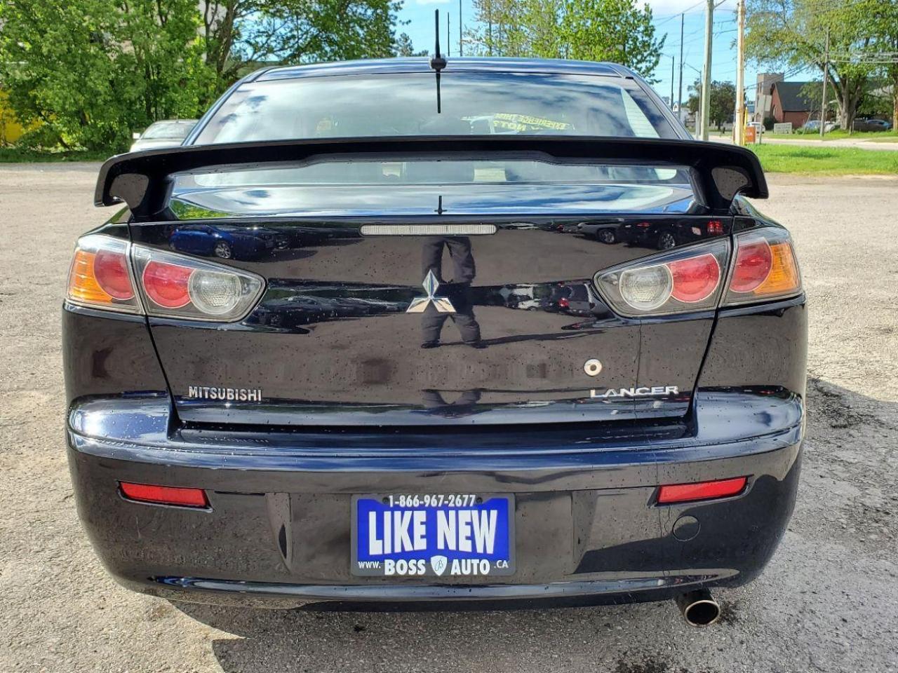 2011 Mitsubishi Lancer ES Photo3